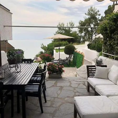 Dreamy Summer House *